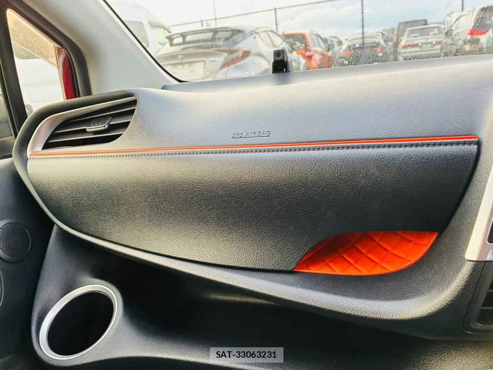 Toyota SIENTA 2019-02 8484639-18
