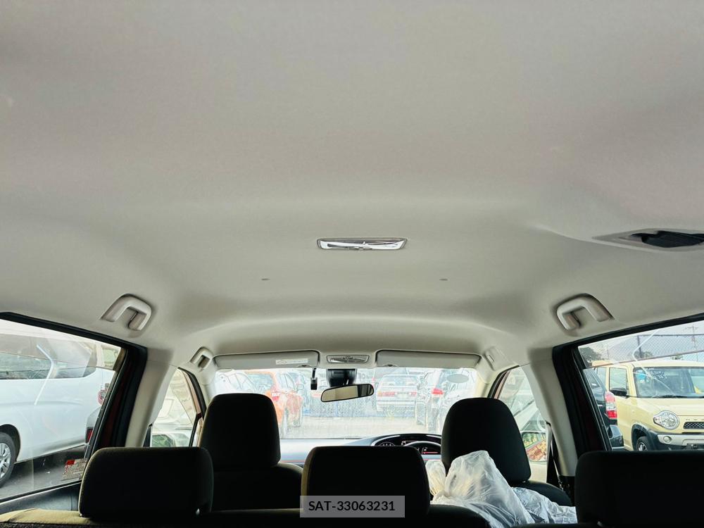 Toyota SIENTA 2019-02 8484639-24