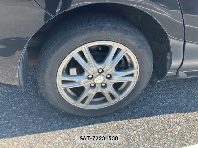 Toyota SIENTA 2016-01 8628885-10