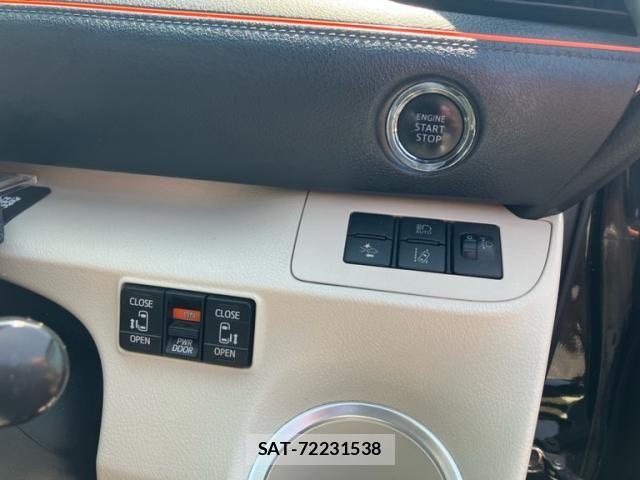 Toyota SIENTA 2016-01 8628885-16