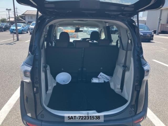 Toyota SIENTA 2016-01 8628885-6