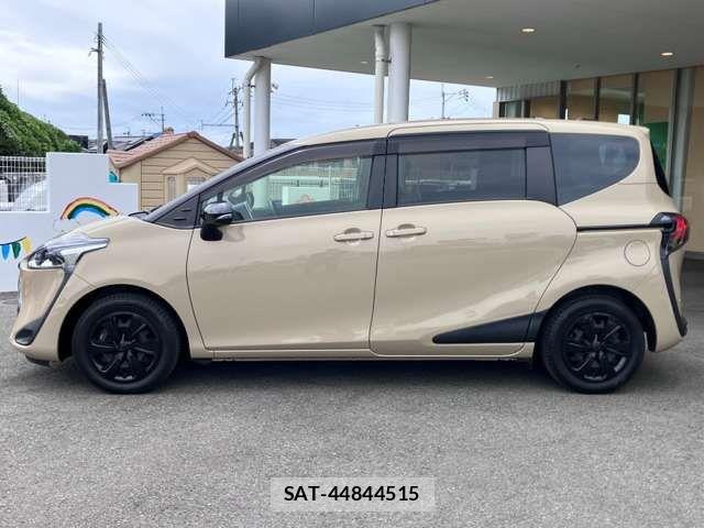 Toyota SIENTA 2021-11 8628866-19