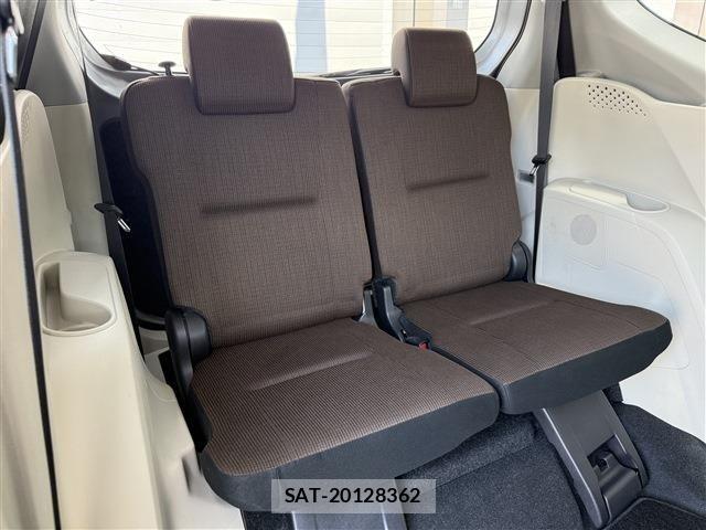 Toyota SIENTA 2016-12 8628882-13