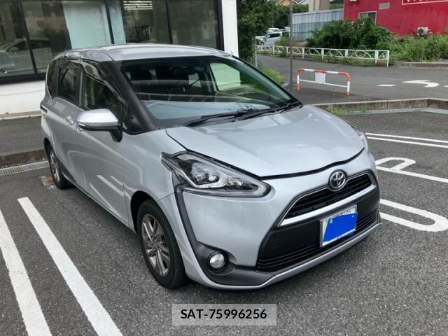 Toyota SIENTA 2015-09 8628883-2