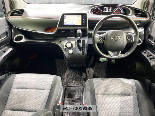 Toyota SIENTA 2021-07 8628865-1