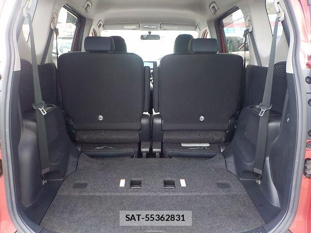 Toyota SIENTA 2016-01 8628876-12