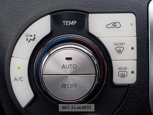Toyota SIENTA 2016-01 8628876-13