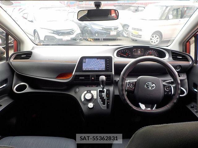 Toyota SIENTA 2016-01 8628876-2