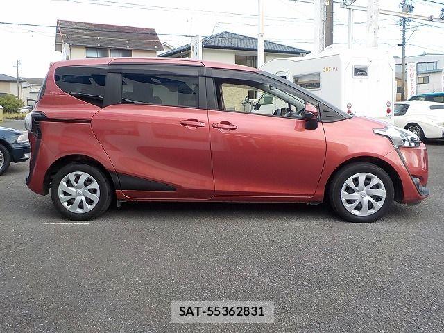 Toyota SIENTA 2016-01 8628876-7