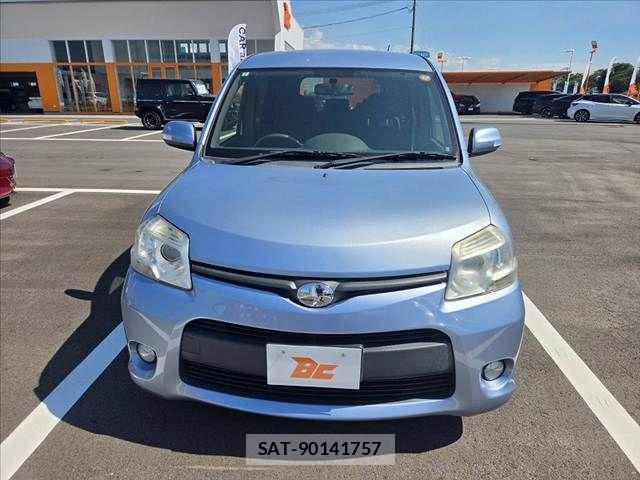 Toyota SIENTA 2014-02 8628884-9