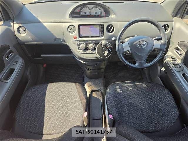 Toyota SIENTA 2014-02 8628884-1
