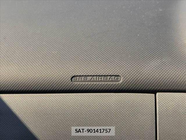 Toyota SIENTA 2014-02 8628884-28