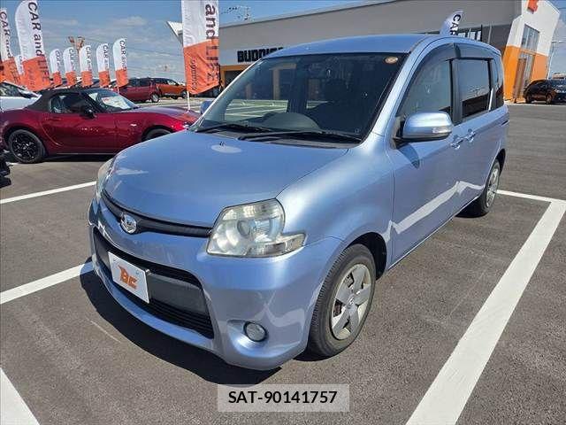 Toyota SIENTA 2014-02 8628884-8