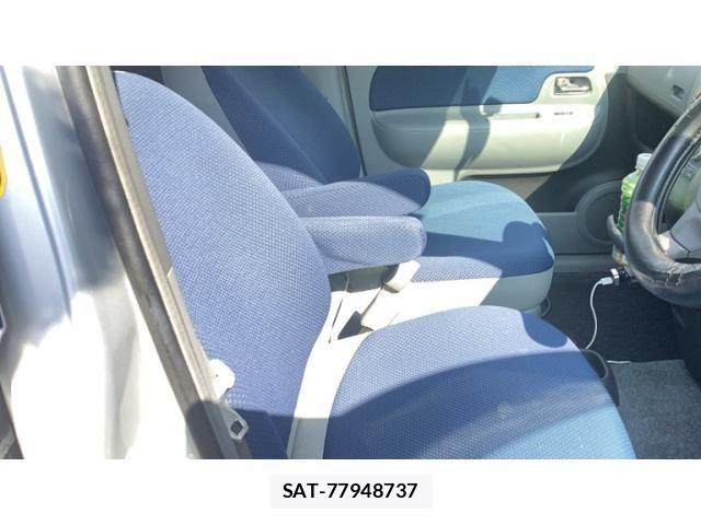 Toyota SIENTA 2005-01 8628889-9