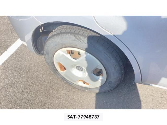 Toyota SIENTA 2005-01 8628889-6