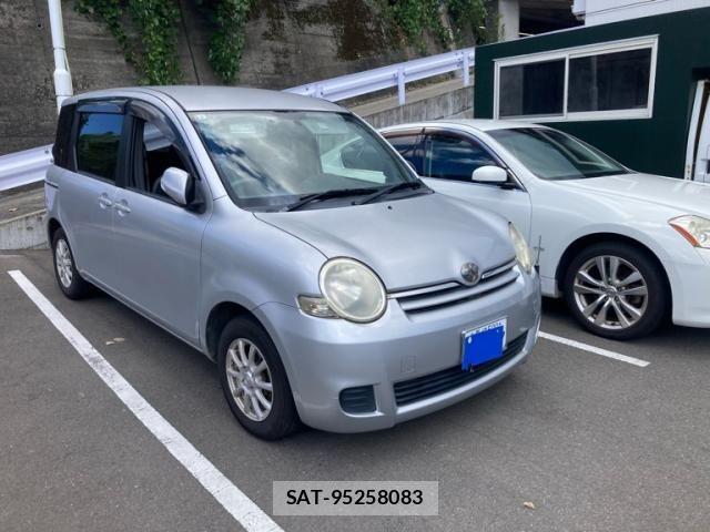 Toyota SIENTA 2007-09 8628888-0