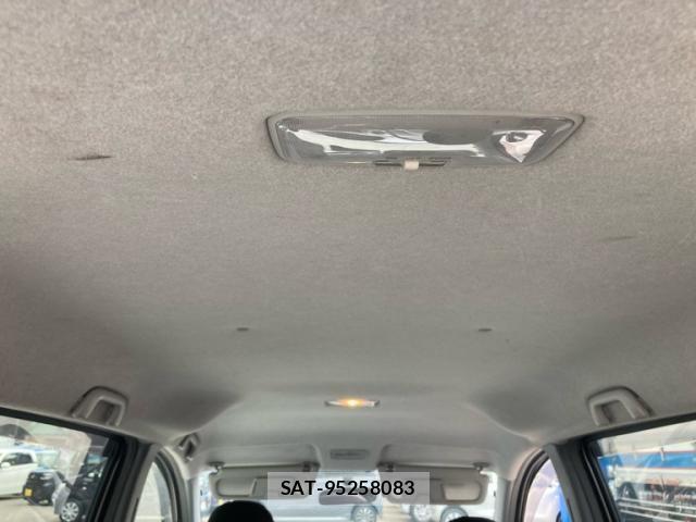 Toyota SIENTA 2007-09 8628888-7