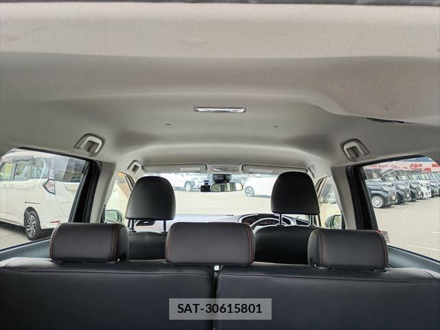 Toyota SIENTA 2017-11 8628877-10