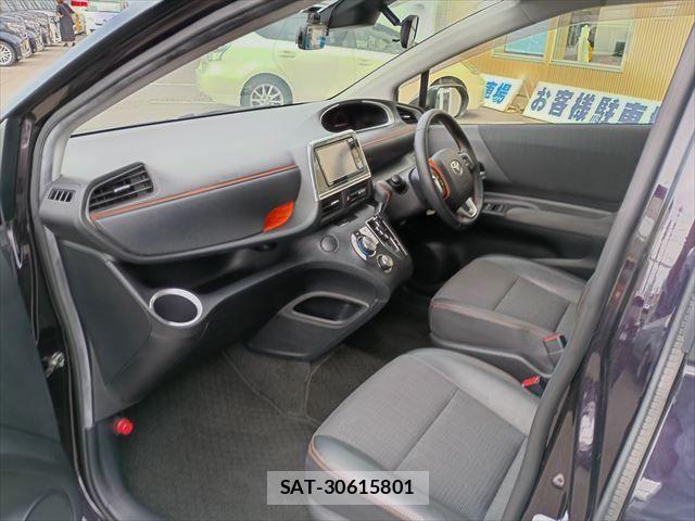 Toyota SIENTA 2017-11 8628877-4