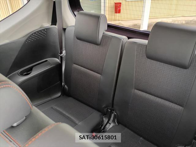 Toyota SIENTA 2017-11 8628877-8