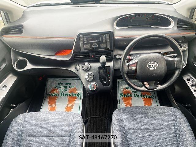 Toyota SIENTA 2017-08 8628878-1