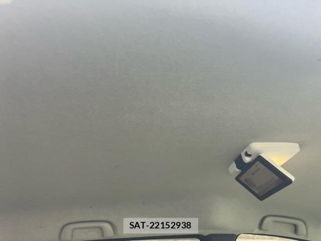 Toyota SIENTA 2012-08 8628887-17