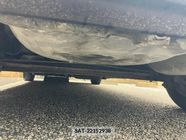 Toyota SIENTA 2012-08 8628887-25