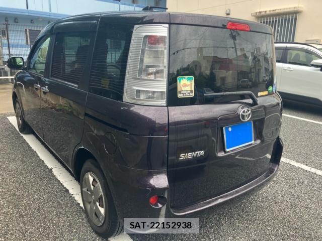 Toyota SIENTA 2012-08 8628887-4