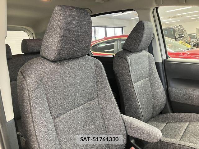 Toyota SIENTA 2022-10 8628860-18