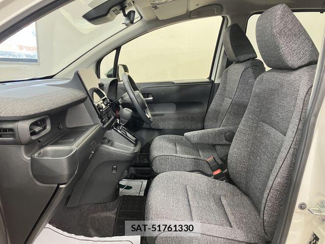 Toyota SIENTA 2022-10 8628860-22
