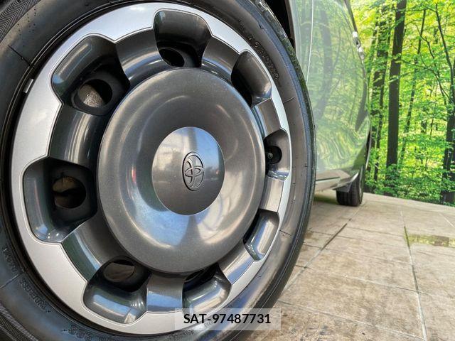 Toyota SIENTA 2016-09 8628873-13