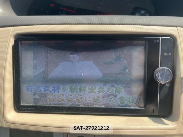 Toyota SIENTA 2013-11 8628890-20
