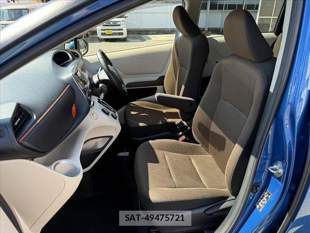 Toyota SIENTA 2015-10 8628875-16