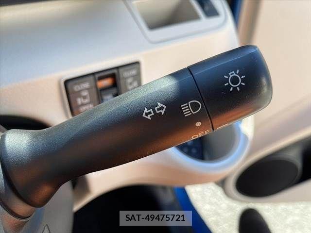 Toyota SIENTA 2015-10 8628875-25