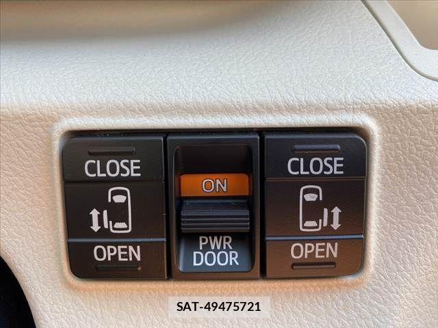 Toyota SIENTA 2015-10 8628875-2