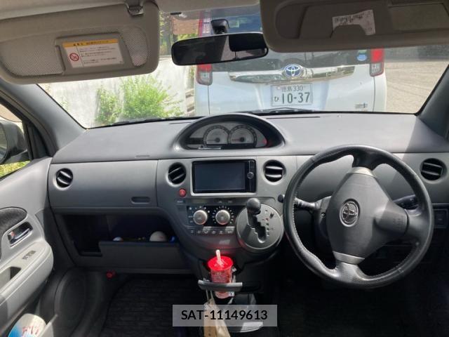 Toyota SIENTA 2013-06 8628886-11