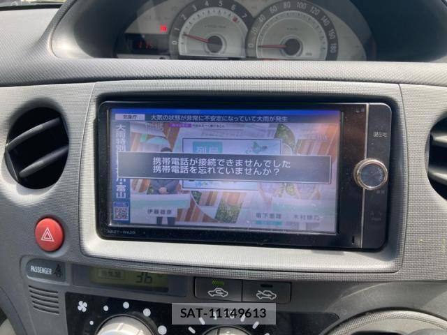 Toyota SIENTA 2013-06 8628886-19
