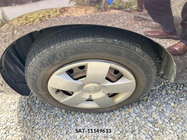 Toyota SIENTA 2013-06 8628886-8