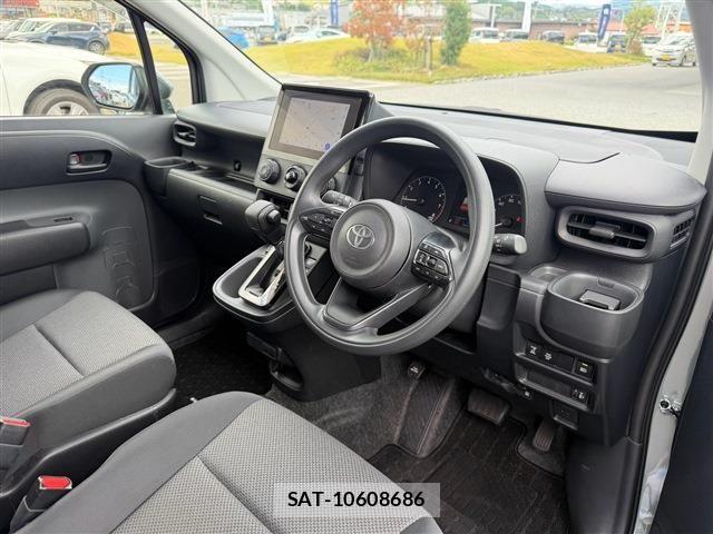 Toyota SIENTA 2025-06 8628864-12