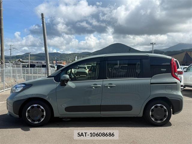 Toyota SIENTA 2025-06 8628864-8