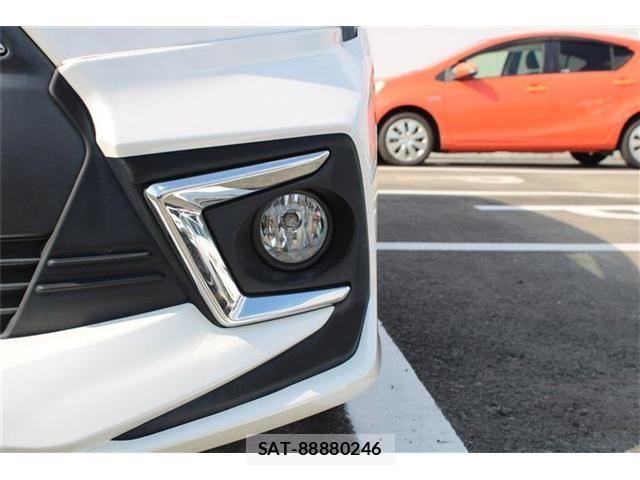 Toyota SIENTA 2016-06 8628880-16