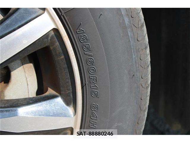 Toyota SIENTA 2016-06 8628880-28