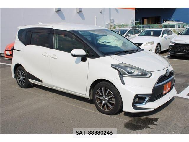 Toyota SIENTA 2016-06 8628880-8