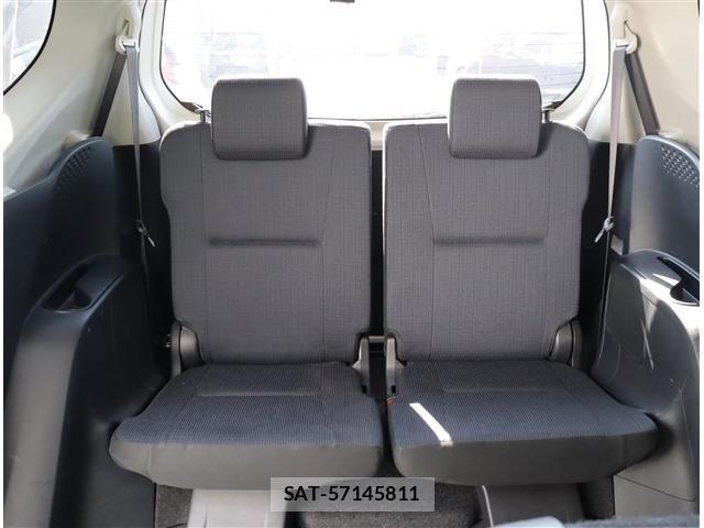 Toyota SIENTA 2015-11 8661549-6