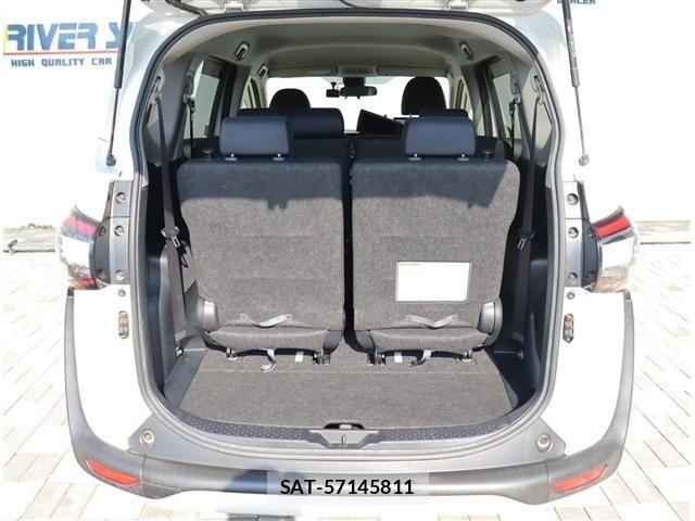 Toyota SIENTA 2015-11 8661549-7