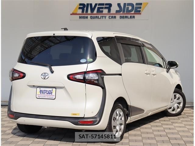 Toyota SIENTA 2015-11 8661549-2