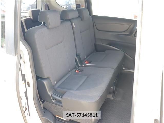 Toyota SIENTA 2015-11 8661549-5