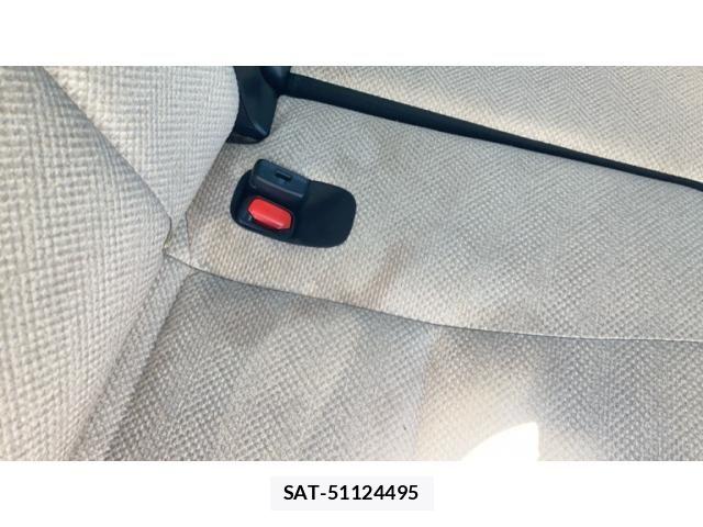 Toyota SIENTA 2015-07 8666904-9