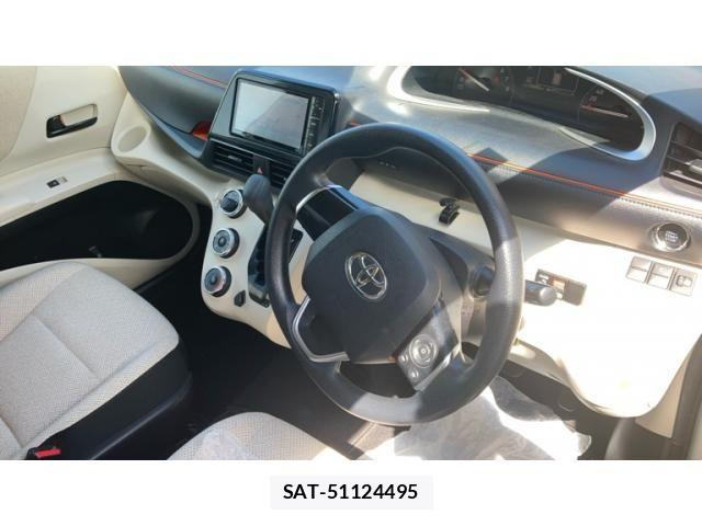 Toyota SIENTA 2015-07 8666904-14