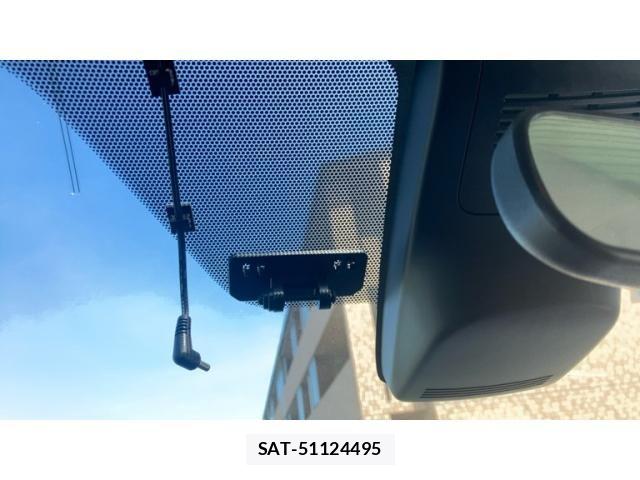 Toyota SIENTA 2015-07 8666904-22